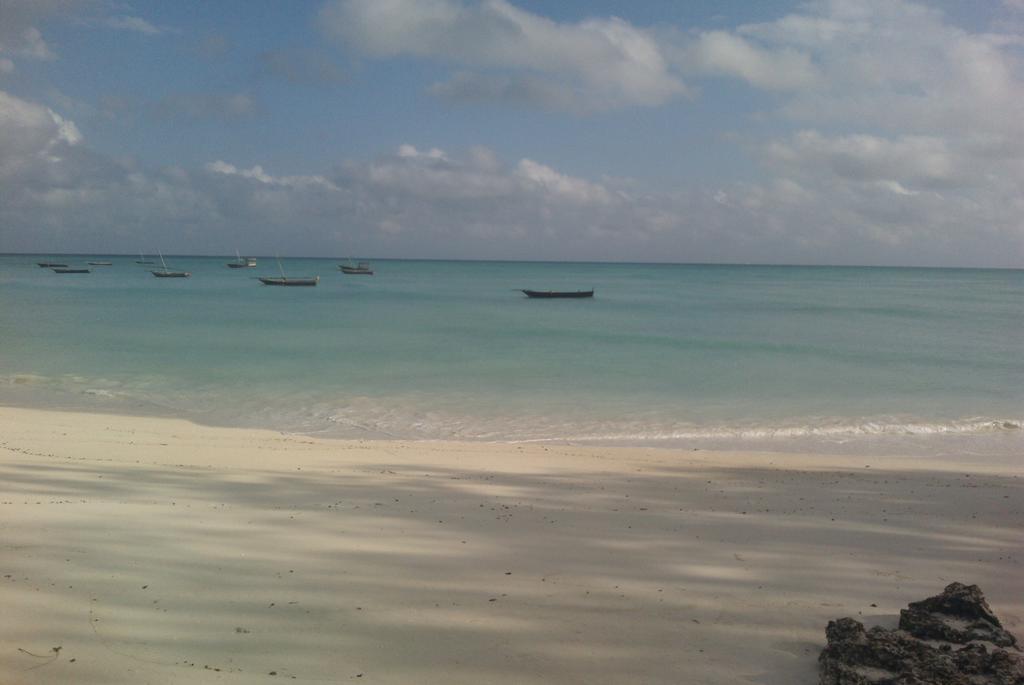 Baraka Aquarium Bungalows Nungwi Buitenkant foto