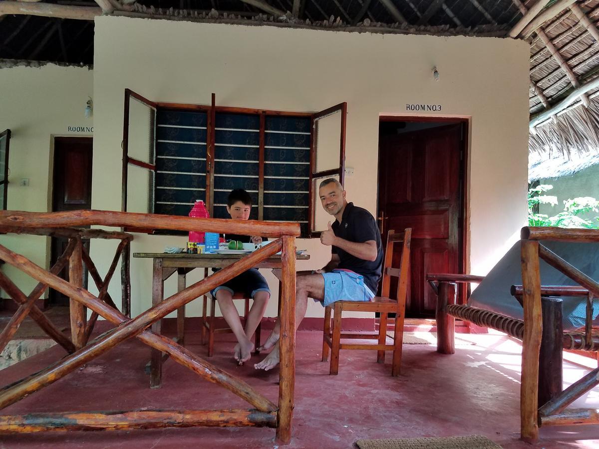 Baraka Aquarium Bungalows Nungwi Buitenkant foto