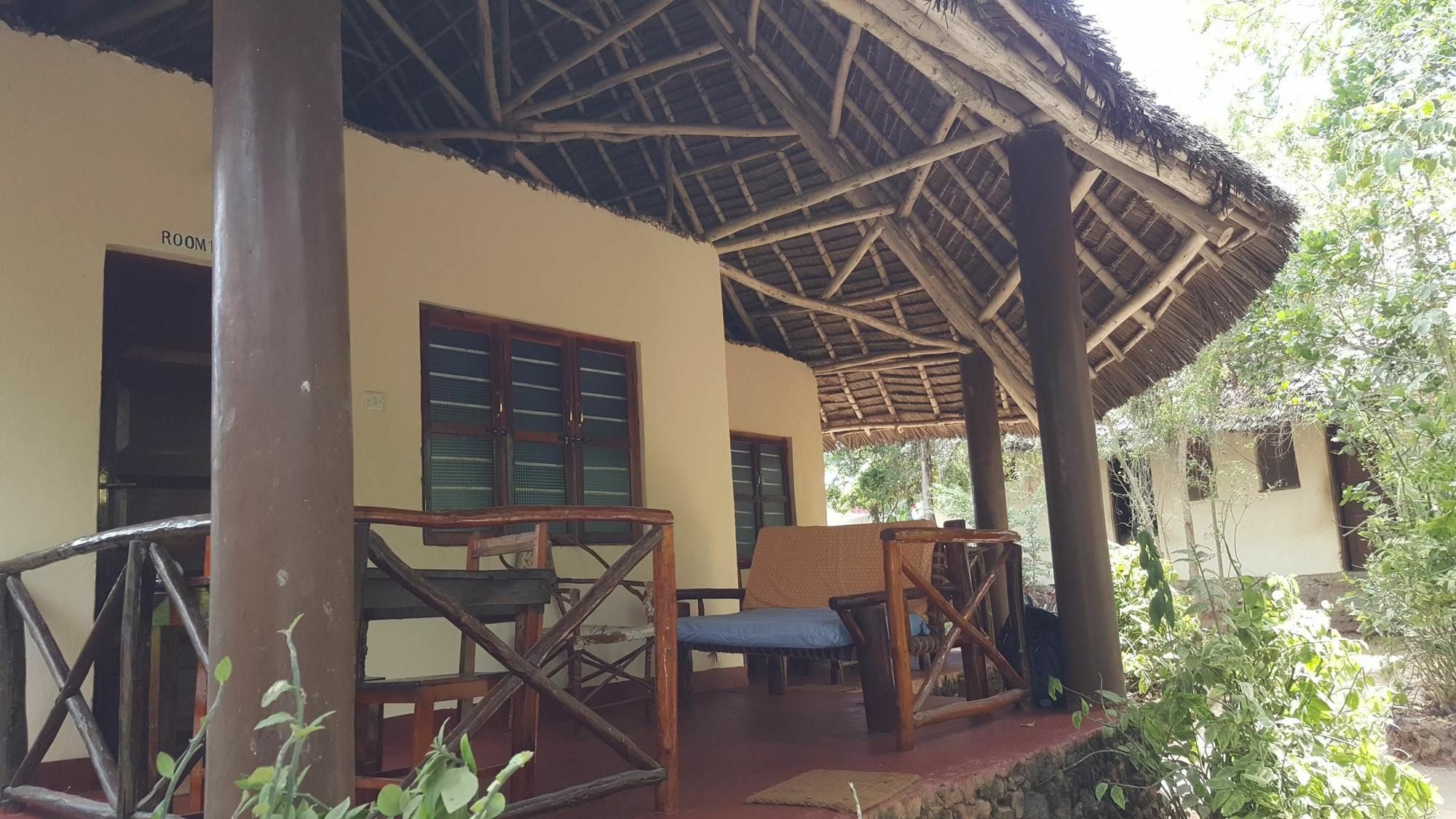 Baraka Aquarium Bungalows Nungwi Buitenkant foto